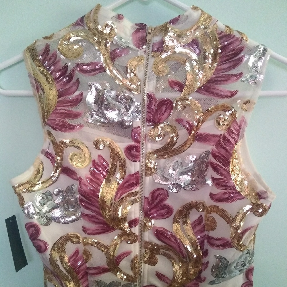 Designer sequinned crop top - Picture 2 of 3